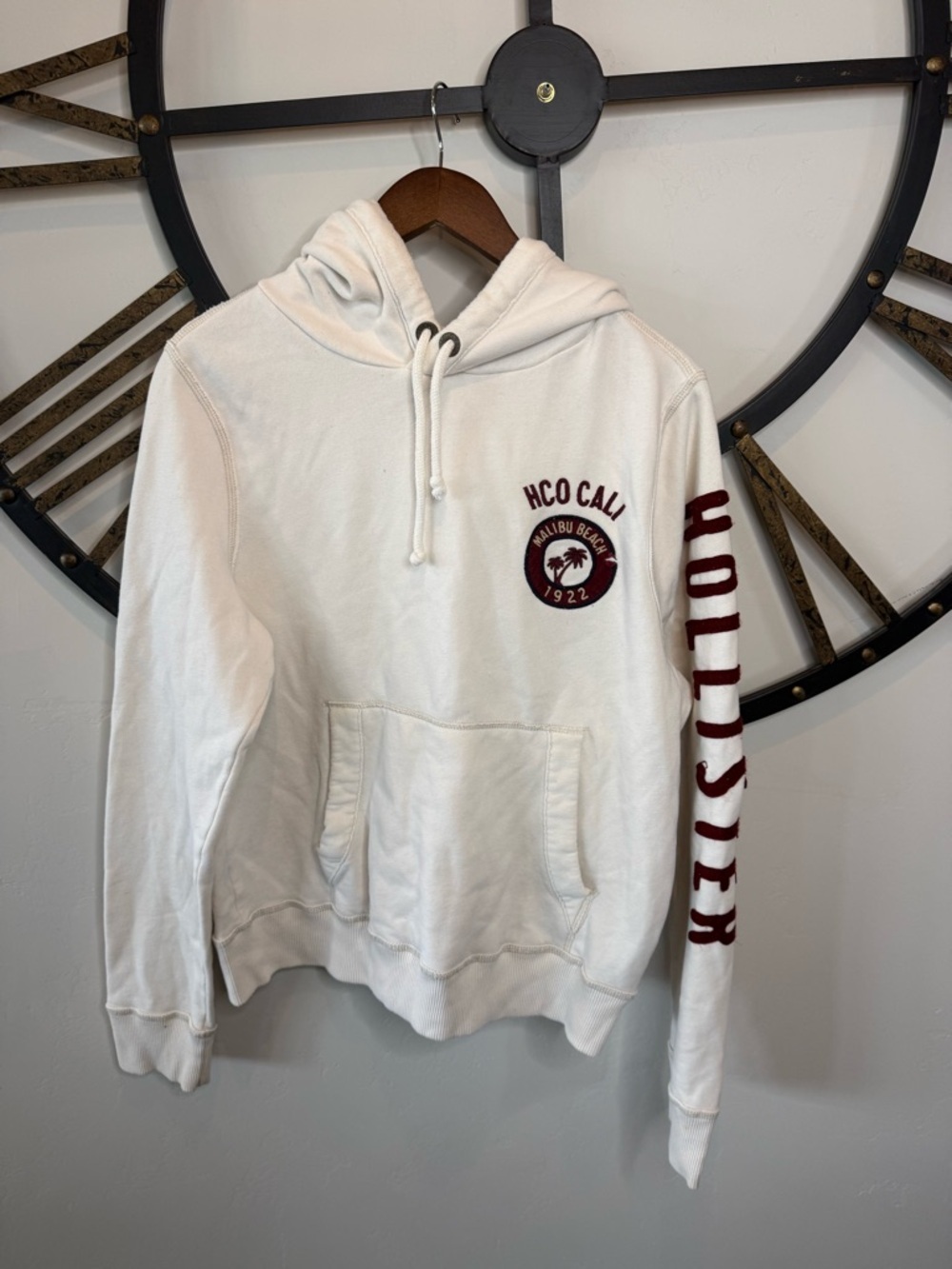 Y2K Hollister White Pullover Hoodie with Maroon Logo